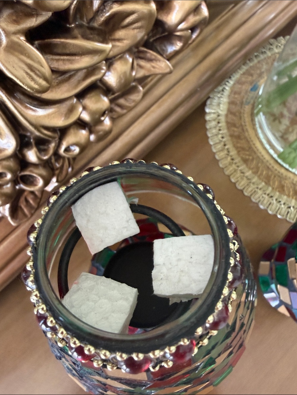 Mosaic Glass Table candle holders - Red & Green - Picture 3 of 6